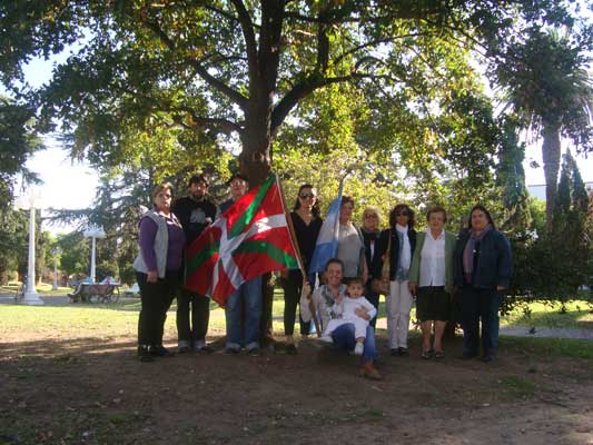 Gernika Bonbardaketa Arrecifesen 2011 01