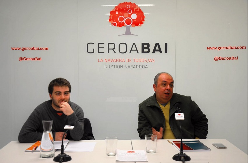 Fernando Lizarbe and Alejo Conti presented the Geroa Bai Argentina initiative at the Geroa Bai headquarters in Iruña