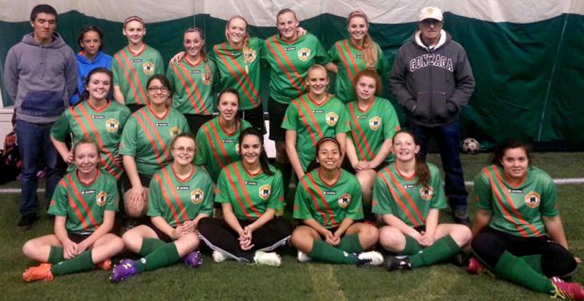 Ramon Zugazaga and the Indar women soccer team of Elko. Indar means strenth in Basque