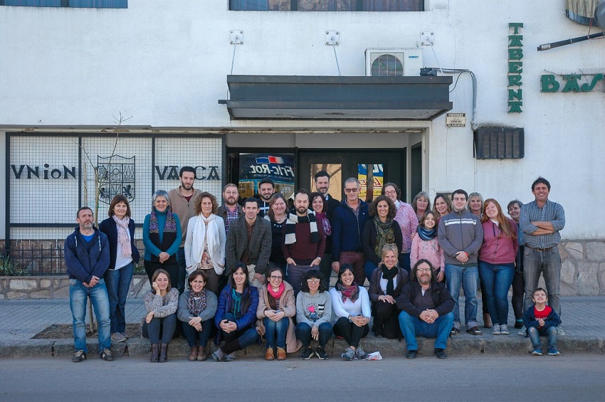 Students and teachers at the winter Euskara Munduan Barnetegi with members of the Union Vasca Basque Club