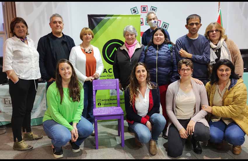 Ezker-eskuin: I. Pontini (FudeSo), J. Clua (Euzko Etxea), M. Pastore (FudeSo), S. Aramburu (EE), D. Lafranconi (FudeSo), V. González eta L. Sánchez (Activa), P. Pullido, E. Garizoain eta M. Berrueta (EE), M. Aires (Activa) eta F. Astigarraga (EE)