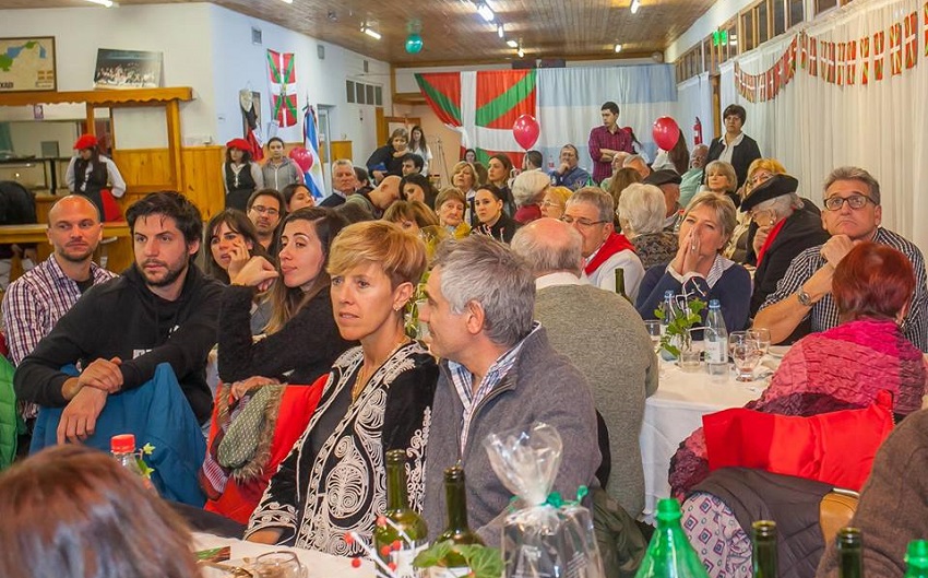 Celebraciónd el 37º aniversario del Centro Vasco de Bariloche