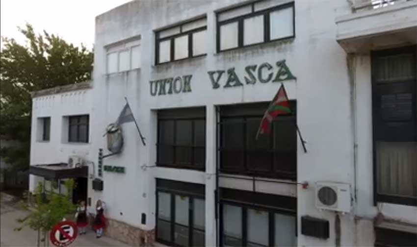 Unión Vasca de Bahía Blanca cumplirá 120 años en 2019. El centro fue fundado en 1899 con el nombre de Laurak Bat