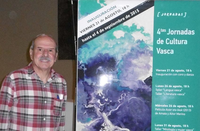 A retired teacher, Carlos Alberto Gabilondo travels Argentina as a volunteer increasing the knowledge of Basque film (photoEuskalKultura.com)