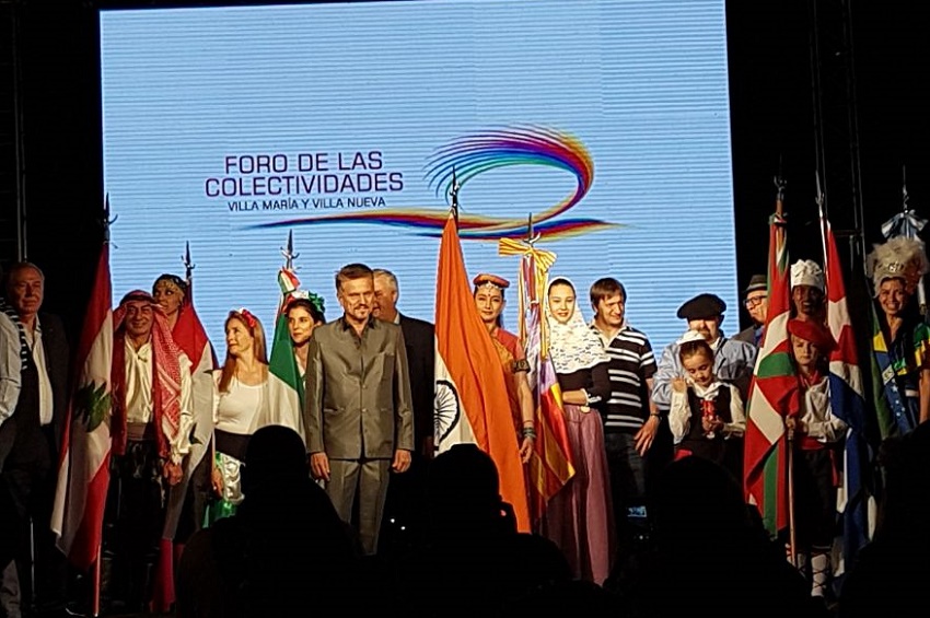 Basque standard bearers at the Festival of Collectivities in Villa Maria 2017