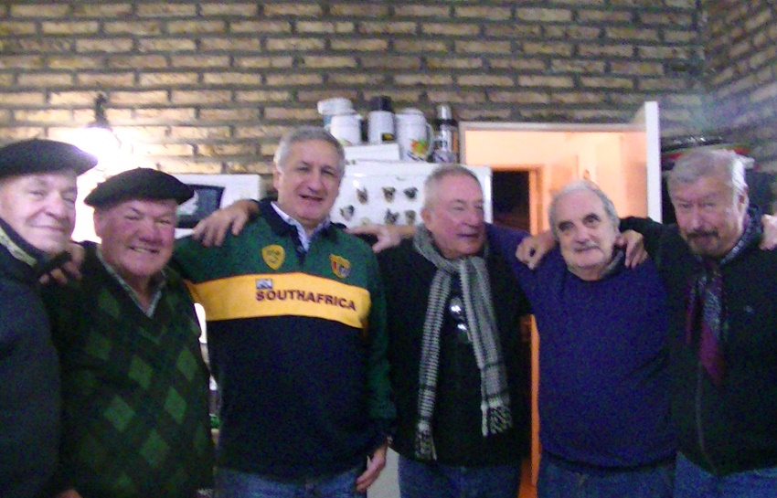 The “Miercolinos” said farewell to Ignacio Unzueta.  Seen here from left to right: Ignacio Unzueta, Juan Carlos Lasalle, Enrique Otaño, Julio Zubillaga, Luis María Barrandeguy and Guillermo Sías.