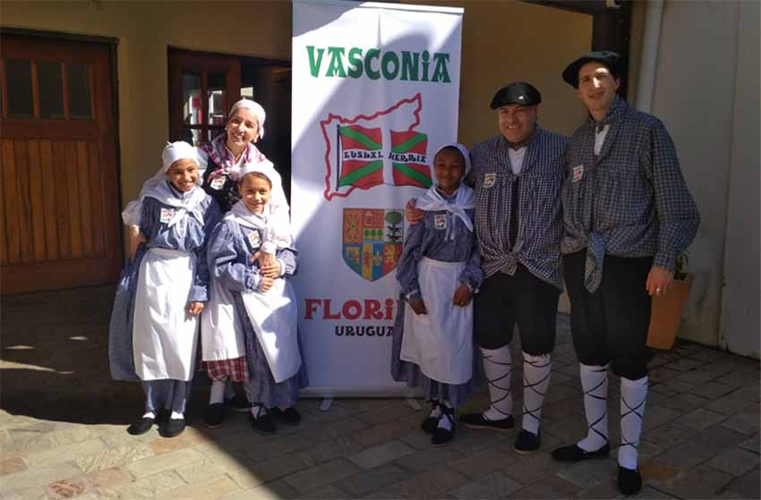 Primera Semana Vasca organizada en Florida, Uruguay por la agrupación local Vasconia Florida (foto  LAA)