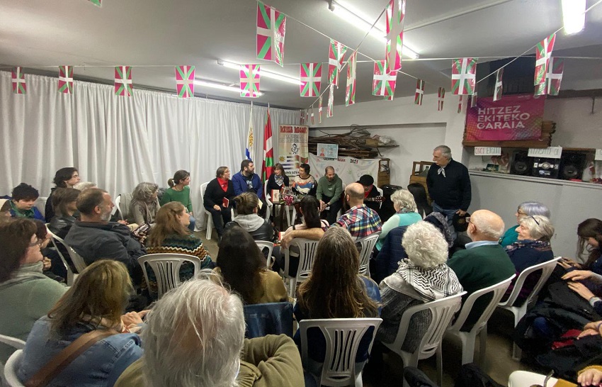 'El viaje de las palabras-Hitzen Bidaia' liburuaren aurkezpena 