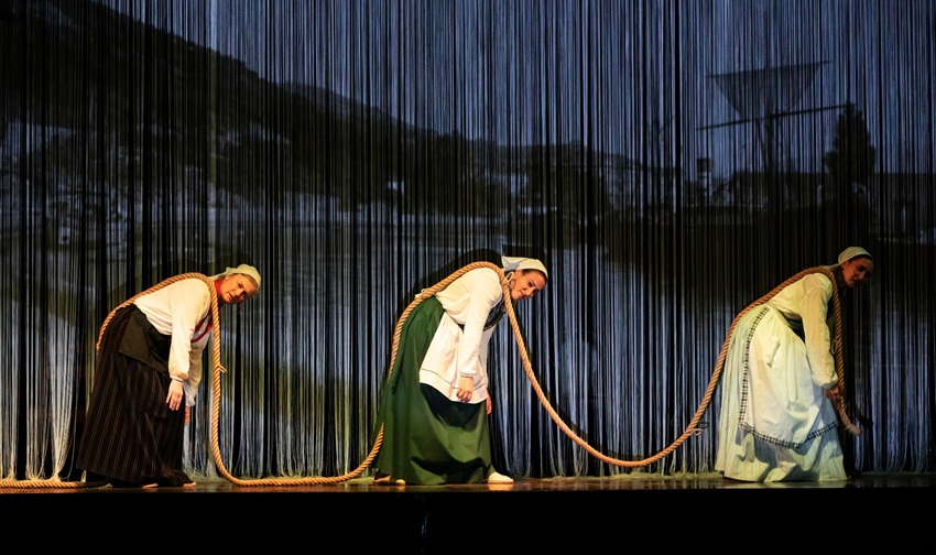 "Ni un día más (Las sirgueras)" El Salvadorren (argazkia Centro Cultural de España en El Salvador)