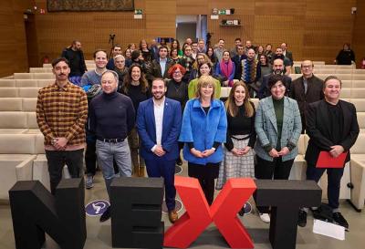 Imagen y foro de grupo al término del Encuentro Next 2023 desarrollado ayer 27 de diciembre en el CIVICAN de Iruña-Pamplona