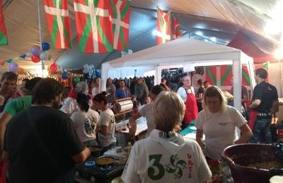 Euskel Biotza at the Festival of Collectivities in Roldan