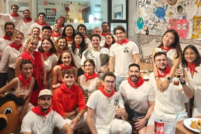Jóvenes de Euskal Etxea de Shanghai en sus festejos de "Shang Fermin 2025" el pasado 12 de julio
