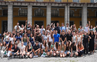 2026ko Gaztemunduri Ateak Ireki programaren egun handienetako bat. Tolosan hackathona antolatu zen, Imanol Pradales Lehendakaria, Ziortza Olano, Sara Pagola eta Iñaki Goirizelaia ere partaide