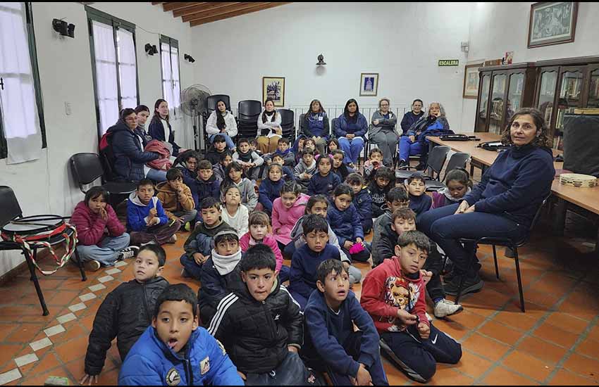 Cientos de niños y niñas son recibidas mensualmente en la Euskal Etxea de San Nicolás en el marco del Proyecto Etxe Nasaia