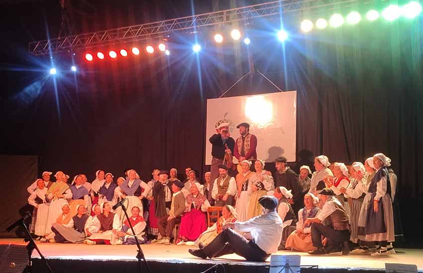 Tandilen, Donostiako Argia Dantzari taldeko musikari eta dantza irakasleek, Argentinako eta Uruguaiko 25 dantzari talderekin batera, Pío Barojaren eleberrian inspiratutako  ‘Martín Zalakain’ ikuskizuna eskaini zuten