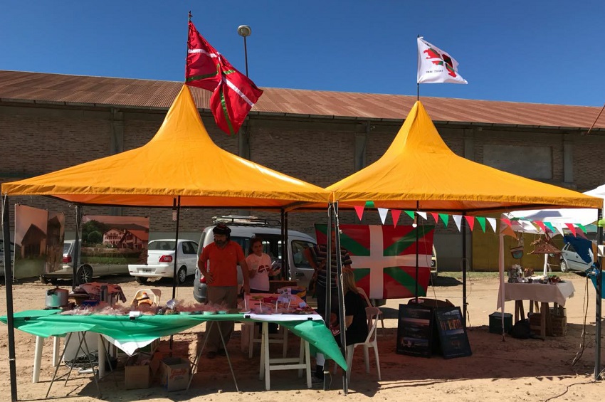 The Ibai Txori Basque association in Concepcion del Uruguay at the Expo Concepcion 2018