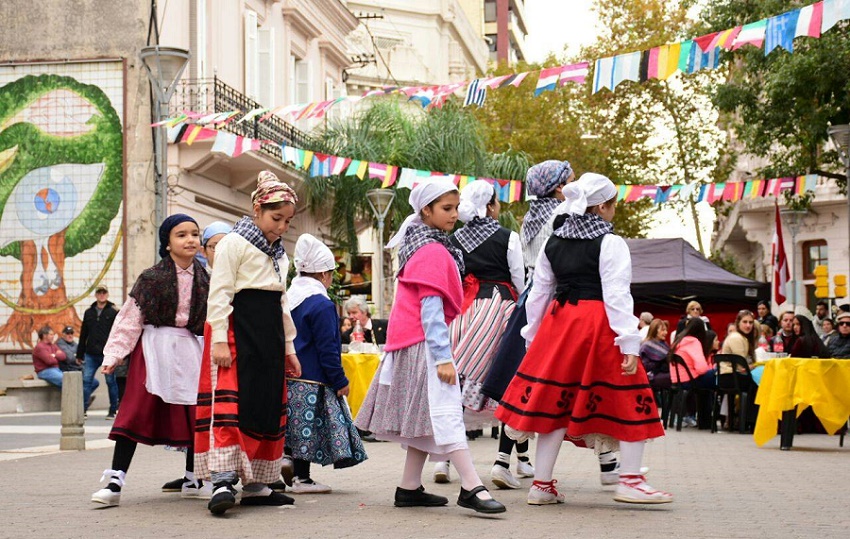 Txikis from Ibaiko Izarra in Concordia during their debut