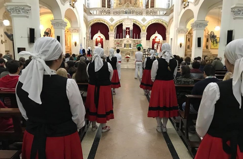 Misa del Centro Navarro de Rosario en los Sanfermines 2018