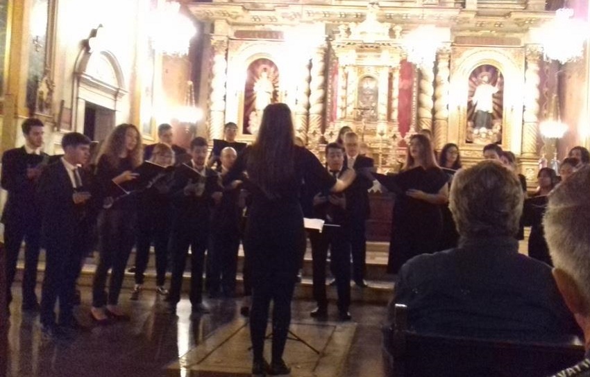 Coro de la Universidad Católica de Córdoba en el 'Córdoba canta a Loyola'