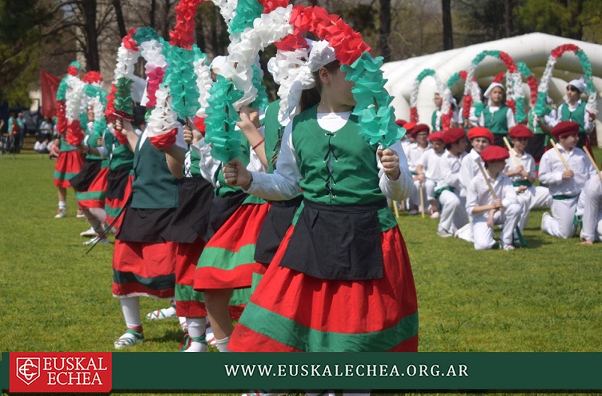 Euskal Jaia de la Sede de Capital, danzas vascas