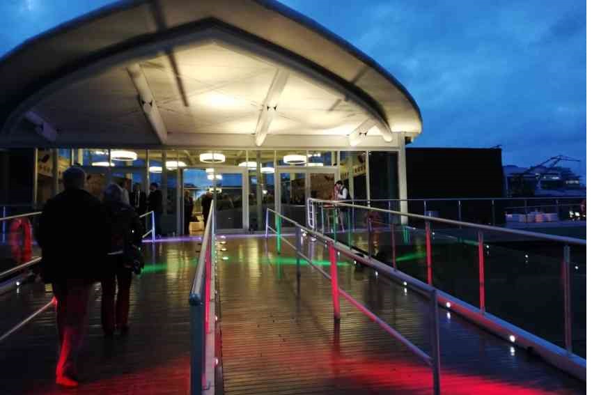 Reception over the river in Puerto Madero