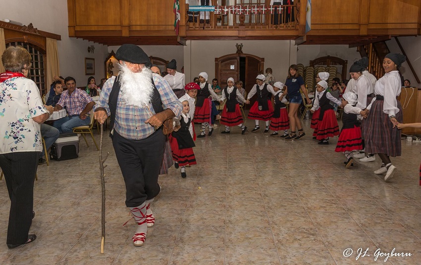 El Olentzero en el Beti Aurrera de Chivilcoy