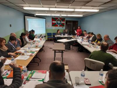 N.A.B.O. Treasurer Mayie (Berteretche) Petracek during her report at the 2019 Winter N.A.B.O. meeting (photo EuskalKultura.com)