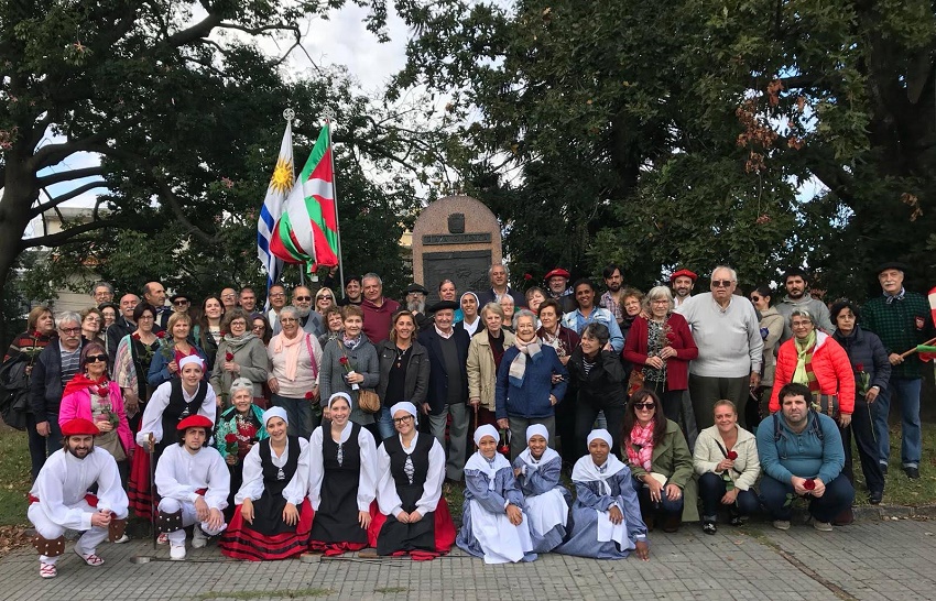 Commemoration of the 82nd Anniversary of the Bombing of Gernika in Montevideo organized by FIVU 