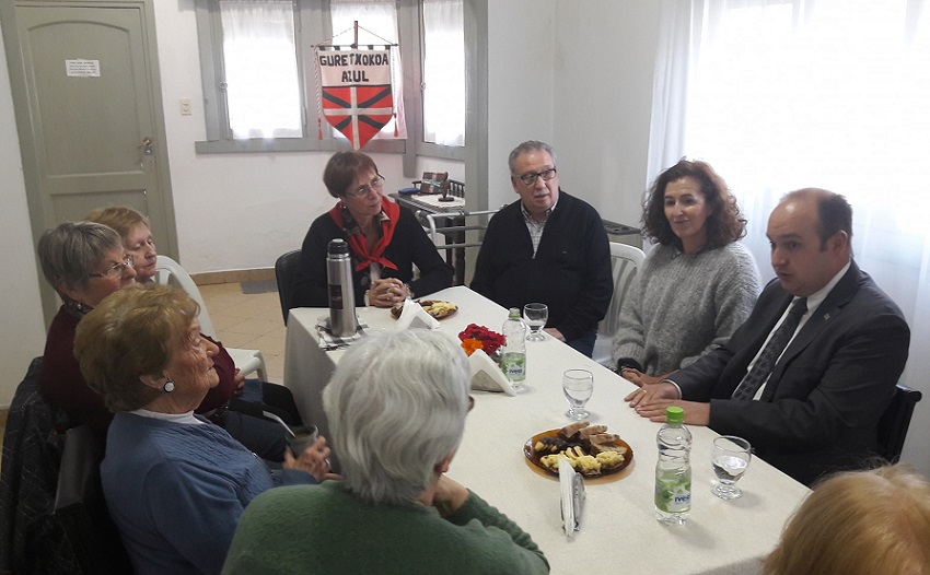 Basque club visits by Gorka Alvarez and Sara Pagola