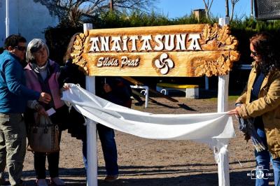 Re-inauguration of the Anaitasuna Plaza