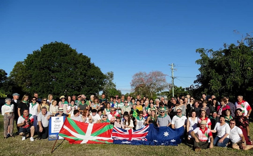 The group of Basques in Townsville, Australia with members of the local Basque club