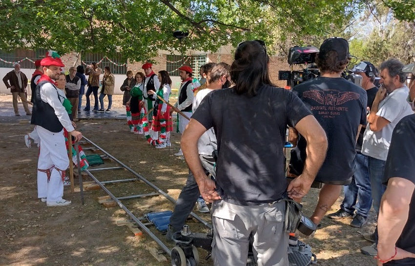 Mendozako Denak Bateko dantzariak 'El Vasco' pelikulan 