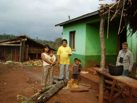 Visita a comunidad Mbya Guaraní 2008 (01)