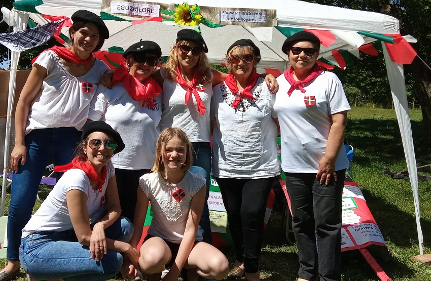 El Centro Vasco Gure Etxea de Gral. Belgrano se sumó con stand propio a la Fiesta del Día de la Tradición