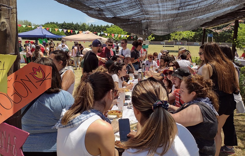 Campamento 'Eguzkipean' y Día de la Sidra en La Plata