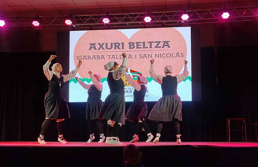 Axuri beltza 