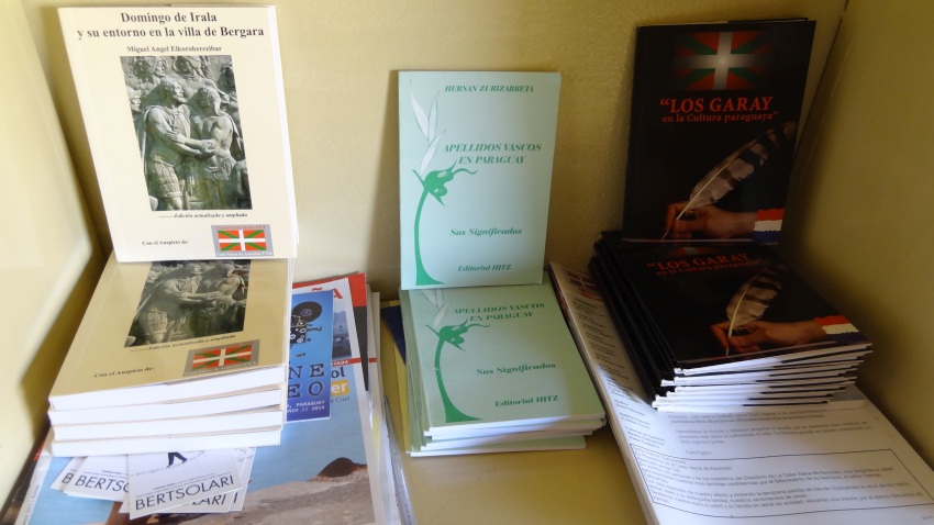 Books published by the Basque Club of Asuncion