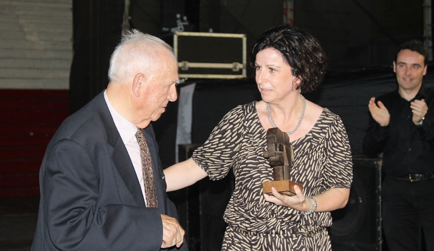 Homenaje a dos hombres de gran trayectoria: Isidro Legarreta...