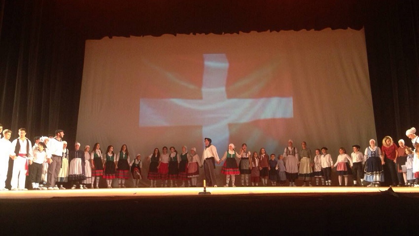 “Irauten” debuted on November 21 and with all the dantzaris of the Union Vasca taking the stage (photoEE)