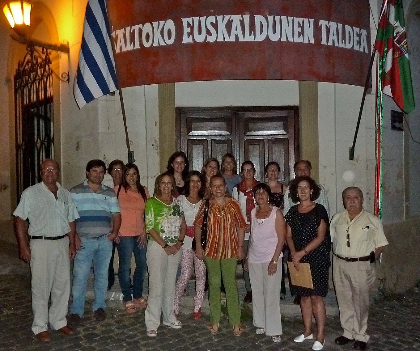 Uruguaiko lehenengo egonaldia: Salto