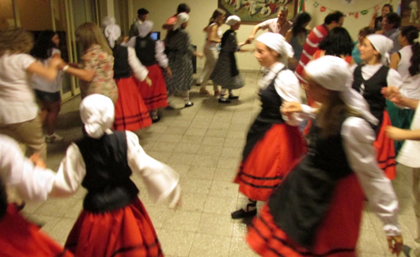 Festejo del ENE y del Día de San Francisco Javier en el Lagun Onak de Pergamino