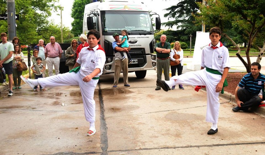 Basque dance in the bad weather