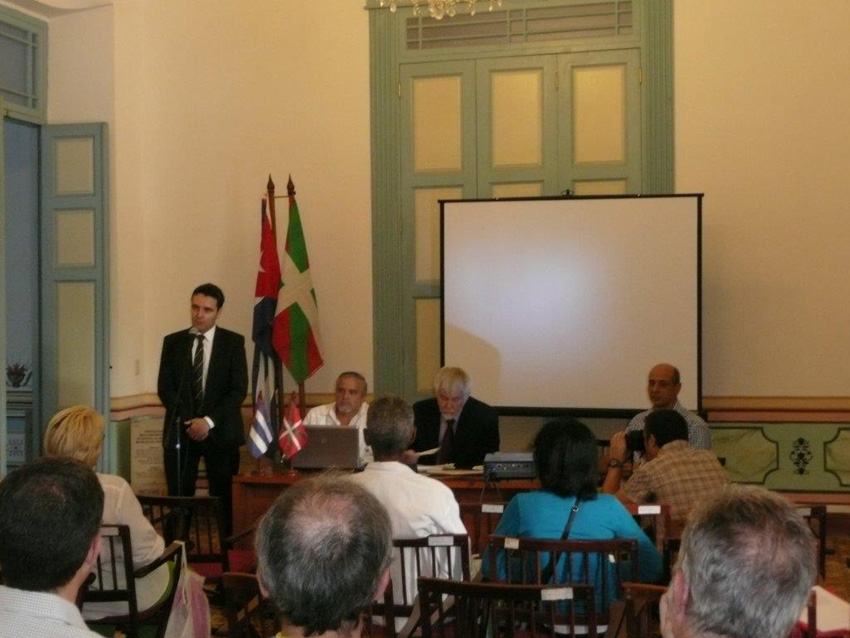 Asier Vallejo, Director of the Basque Community Abroad during the inauguration of the conference along with Renato Garcia Eguskiza, Basque club president, William Douglass (CBS Reno) and a representative from the Ortiz Foundation (photoCubaEE) 