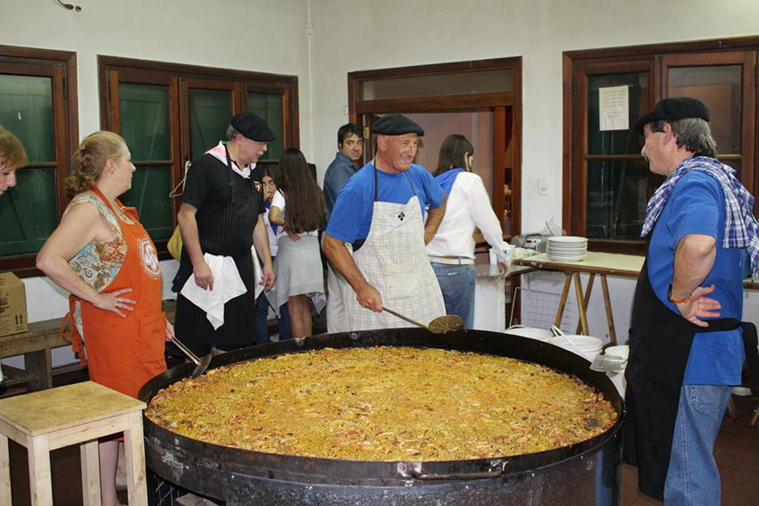 Paella gigante