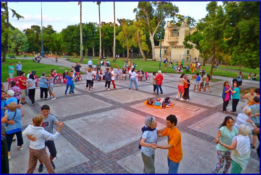 Patxi Perez presentation at the Avellaneda Park in Buenos Aires during his 2015 tour