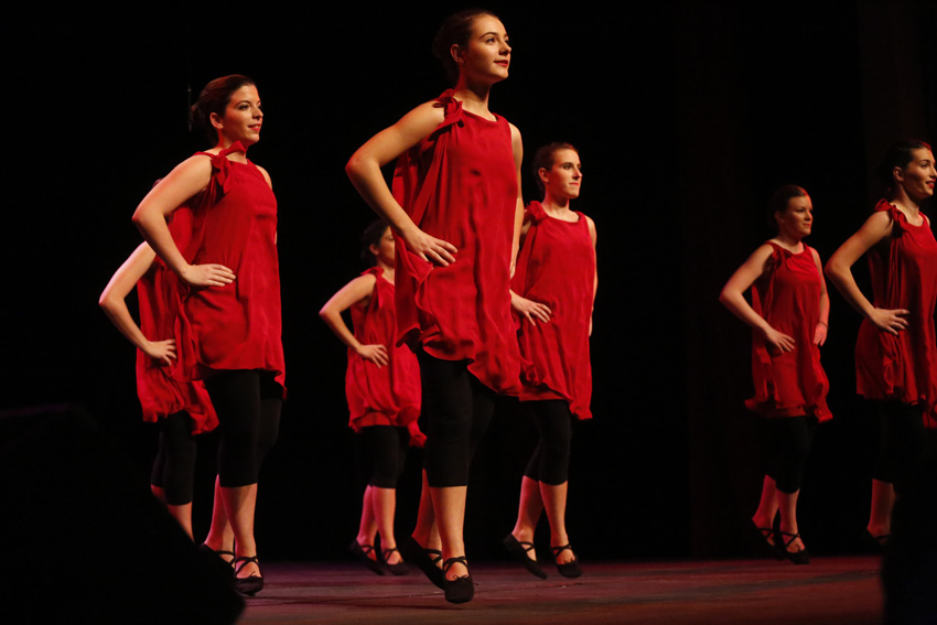 The Basque dance group Gazteria was one of the supporters of “Makila” (photoParisEE)