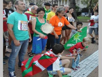 The Buenos Aires version of Korrika 19 took place last Saturday at the Plaza de Mayo (photoEE)