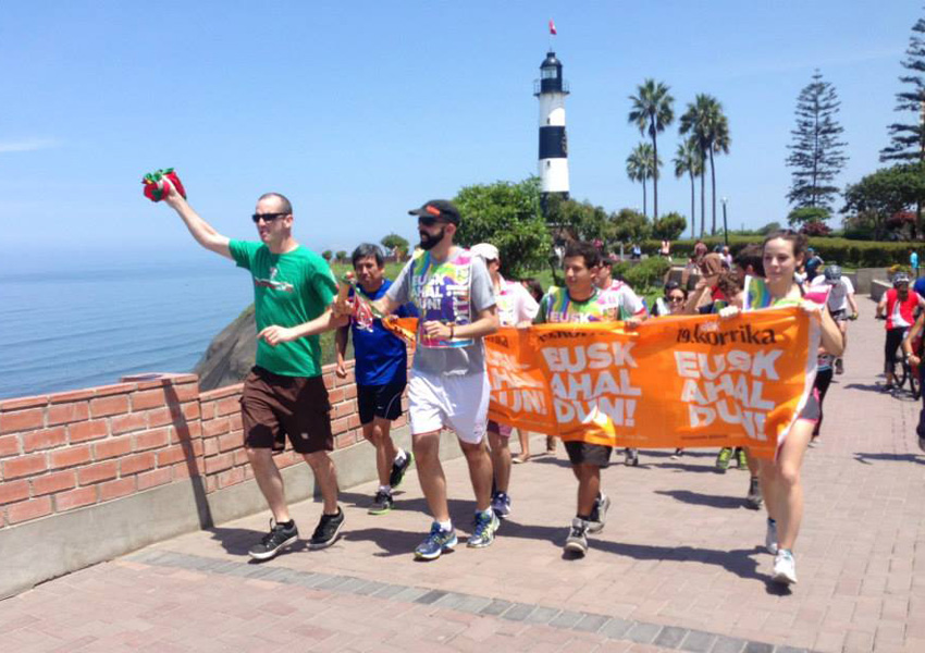 Por el Malecón de Lima