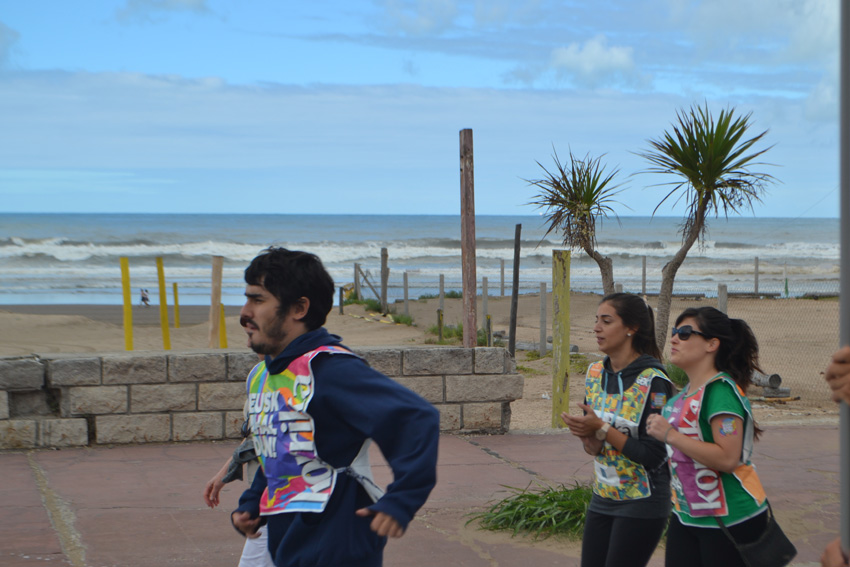 Running through the beaches of Necochea