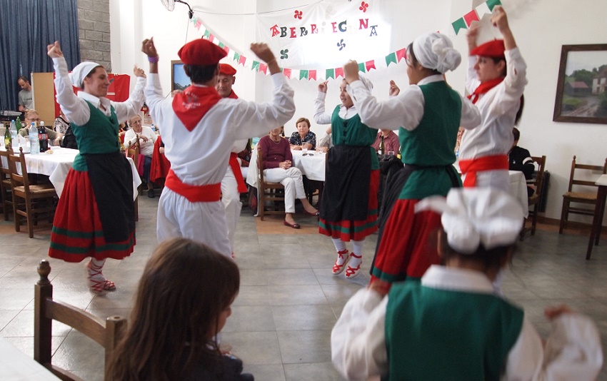 Los dantzaris también participaron